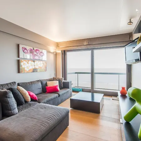 Ocean View Center 2-bedroom דירה *